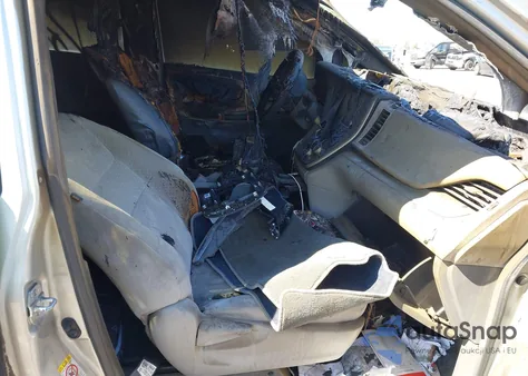 2019 Toyota Sienna Le 8 Passenger from USA, damaged, VIN 5TDKZ3DC9KS003676